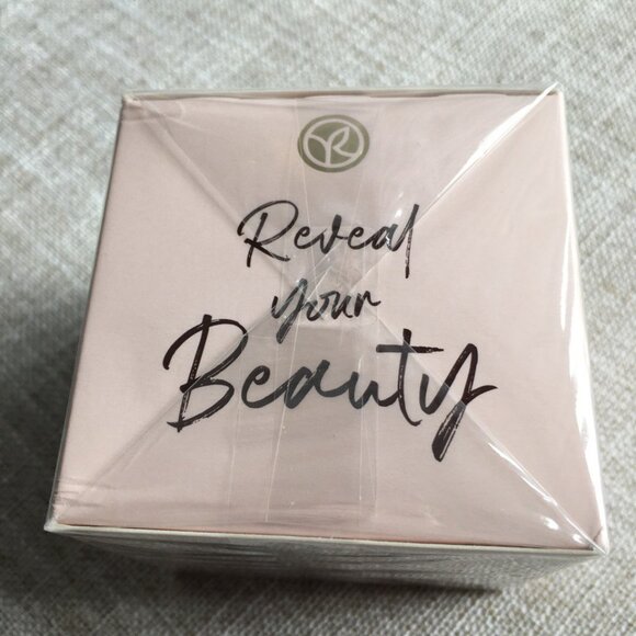 Reveal Your Beauty Riche Creme Intense Regenerating Care collector edition 50 yr - Picture 8 of 9